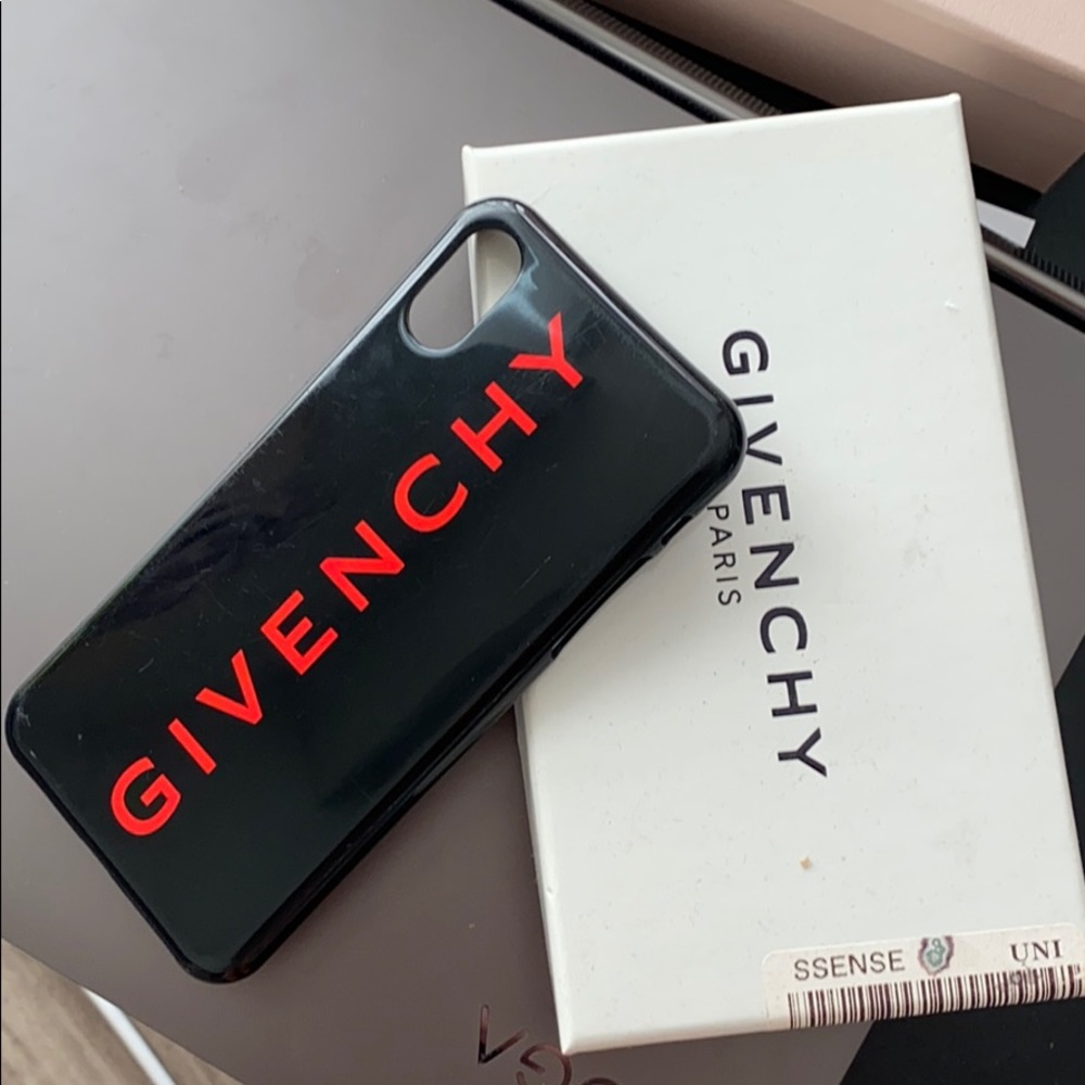Givenchy iPhone 11 case